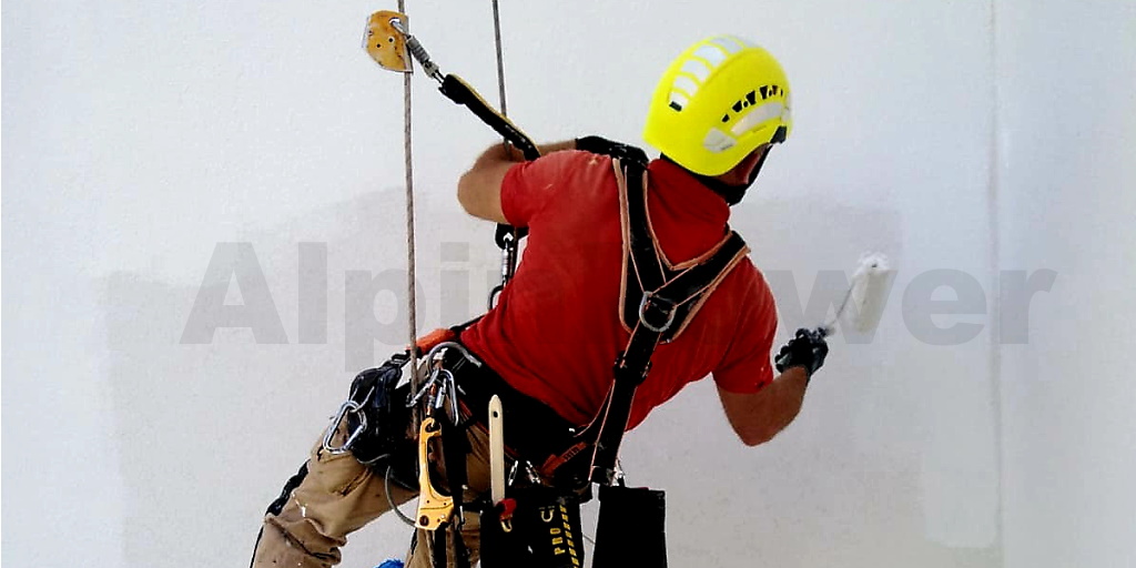 Usługi alpinistyczne, Warszawa